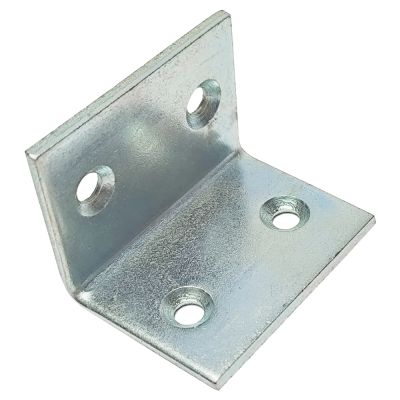 Уголок бытовой  30х30х40х2 мм 